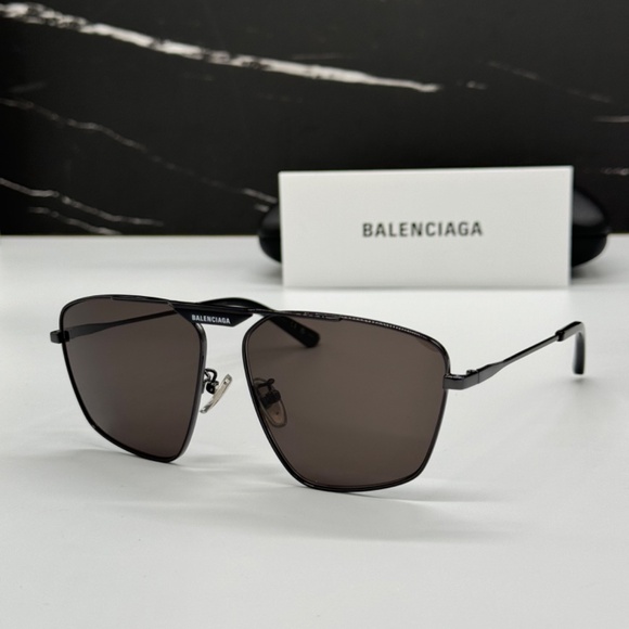 NEW BB0246SA 001 BALENCIAGA BLACK METAL UNISEX BALENCIAGA SUNGLASSES - Picture 5 of 12